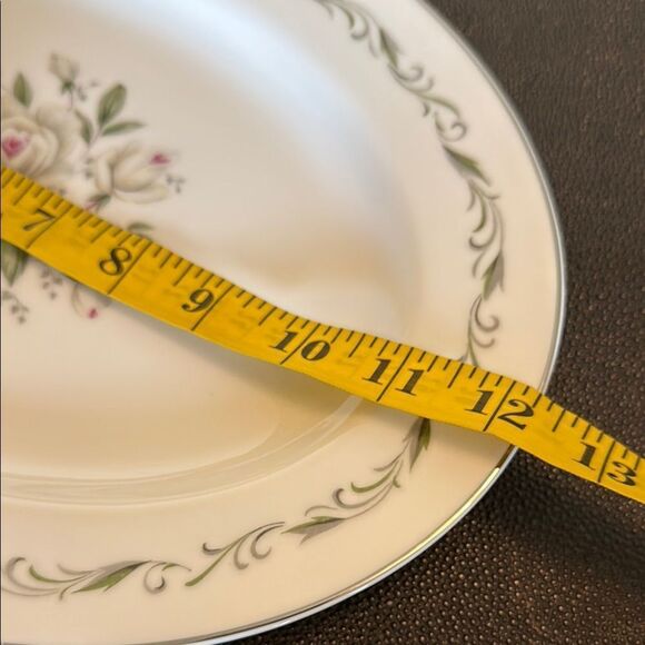 Diamond China Romance Cream and Green Floral Dinnerware Serving Plate - Picture 5 of 6